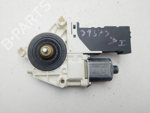 Motor do elevador de vidro frente esquerdo PEUGEOT 407 (6D_) 2.0 (6DRFNB, 6DRFNE) (136 hp) 29326339