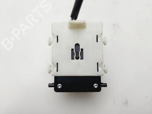 Left front window switch MERCEDES-BENZ C-CLASS Coupe (CL203) C 180 Kompressor (203.746) | BP31013990I27