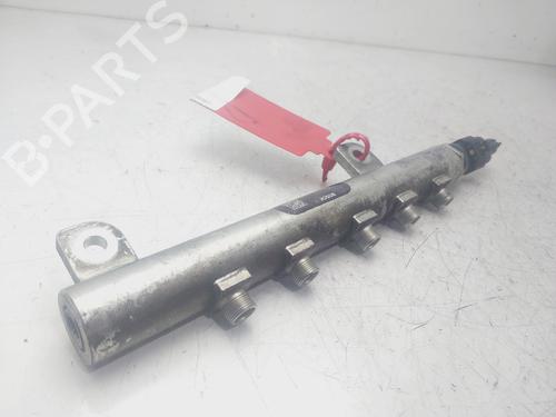 Used Injection rail FIAT STILO (192_) 1.9 D Multijet (120 hp) 29616807