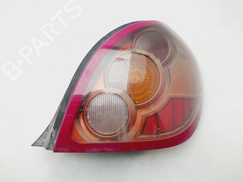 Achterlicht rechts NISSAN ALMERA II Hatchback (N16) [2000-2025]  31161009