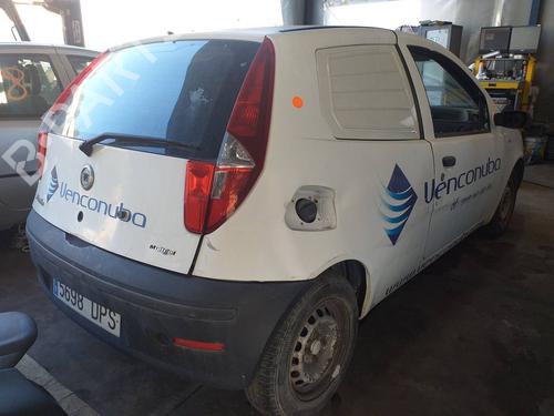 Poignée extérieure avant gauche FIAT PUNTO (188_) 1.3 JTD 16V | BP7505105C128 