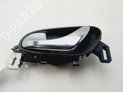 Used Front left interior door handle RENAULT KADJAR (HA_, HL_) [2015-2025]  30082842