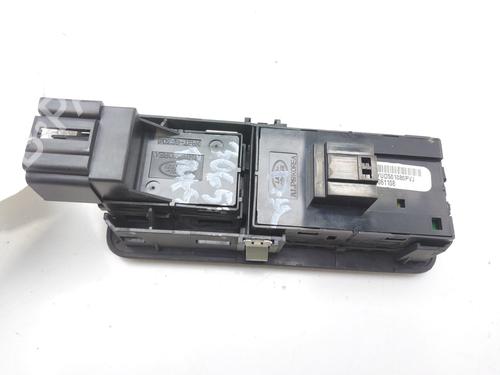 Left rear window switch LAND ROVER DISCOVERY III (L319) 2.7 TD 4x4 | BP12419937I29 