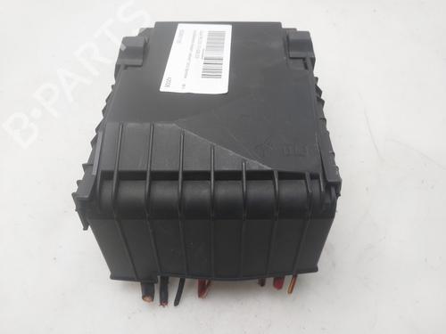 Sikringsdåse Sikringsdåse VW PASSAT B6 Variant (3C5) 2.0 TDI 16V (140 hp) 36798334 36798334