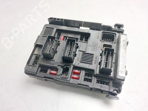 Used Fuse box Fuse box CITROËN C5 I Break (DE_) 2.0 HDi (DERHZB, DERHZE) (109 hp) 36386681 36386681