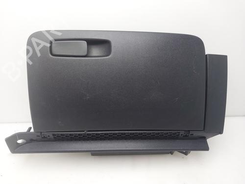 Used Glove box Glove box AUDI A1 (8X1, 8XK) 1.6 TDI (105 hp) 34460914 34460914
