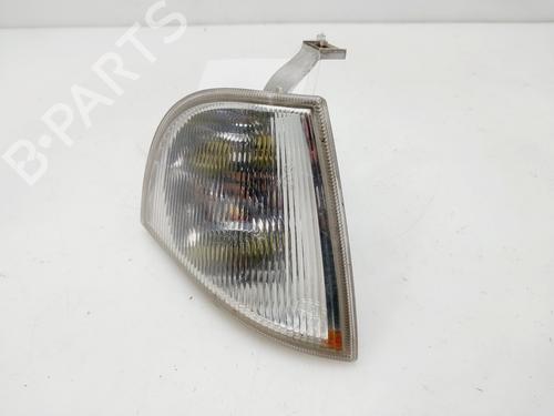 Used Right front indicator SKODA OCTAVIA I (1U2) 1.6 (101 hp) 30475936