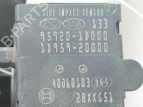 Electronic sensor KIA CARENS III MPV (UN) 2.0 CRDi 140 | BP38056350M84 - Image 4