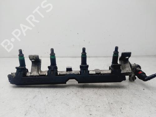 Used Injection rail FORD FIESTA V (JH_, JD_) 1.4 16V (80 hp) 26946401