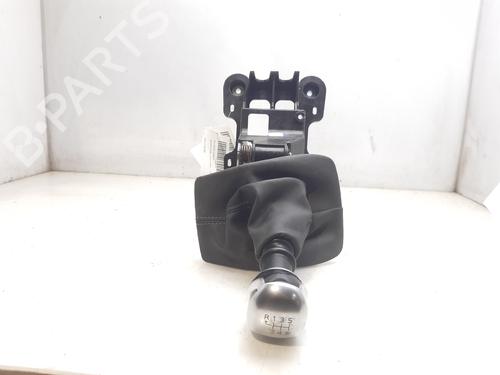 Gear lever PEUGEOT 2008 I (CU_) 1.2 THP 130 / PureTech 130 | BP17446708M90 