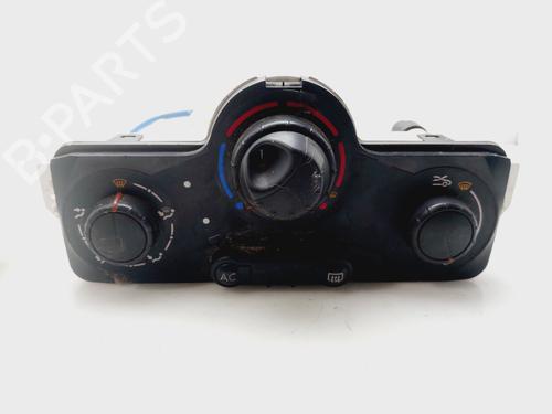 Used Climate control RENAULT CLIO III (BR0/1, CR0/1) 1.5 dCi (C/BR0G, C/BR1G) (68 hp) 31167636