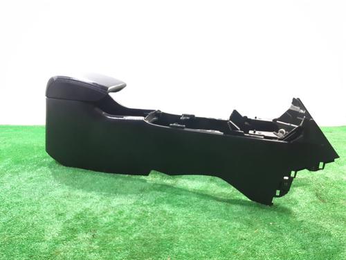 Armrest / Center console MAZDA CX-3 (DK) 2.0 SKYACTIV-G (121 hp) 7174239