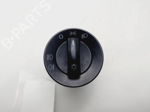 Commande de phare VW POLO IV (9N_, 9A_) 1.4 16V (75 hp) 30681029