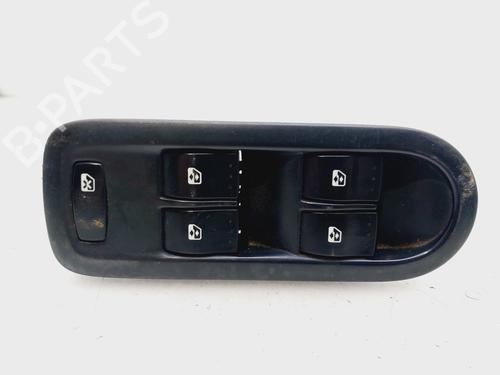 Used Left front window switch RENAULT SCÉNIC II (JM0/1_) 1.9 dCi (JM0G, JM12, JM1G, JM2C) (120 hp) 30178554