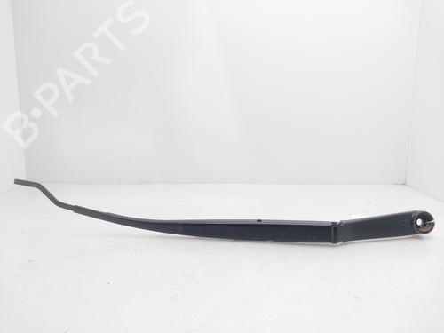 Used Front windshield wiper arm KIA SPORTAGE III (SL) 1.7 CRDi (116 hp) 24506612