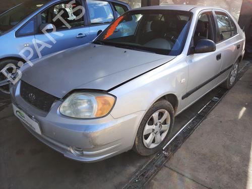 Left taillight HYUNDAI ACCENT II (LC) 1.3 | BP9155946C34 
