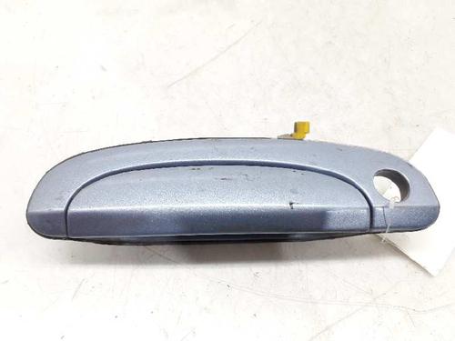 Maneta exterior delantera izquierda HYUNDAI GETZ (TB) 1.3 i (82 hp) 826501C060 | 826501C060 |