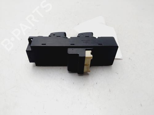 Venstre Foran elrute bryter KIA RIO I Hatchback (DC) 1.5 16V | BP28572893I27 