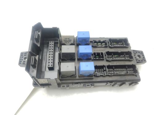 Used Fuse box HYUNDAI SANTA FÉ I (SM) 2.4 16V 4x4 (146 hp) 23118627
