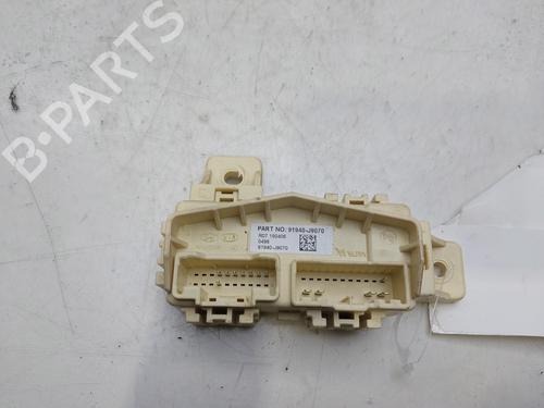 Used Fuse box HYUNDAI KONA (OS, OSE, OSI) 1.0 T-GDi (120 hp) 18062451