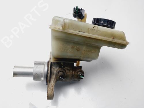 Used Brake master cylinder RENAULT LAGUNA III (BT0/1) 2.0 dCi (BT07, BT0J, BT14, BT1A, BT1S) (131 hp) 31813225