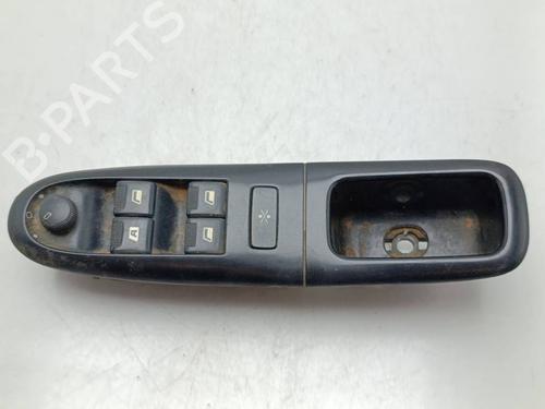 Used Left front window switch Left front window switch PEUGEOT 406 (8B) [1995-2005] 40182245 40182245