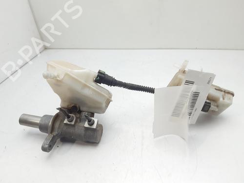Used Brake master cylinder PEUGEOT 308 II (LB_, LP_, LW_, LH_, L3_) [2013-2021]  13583528