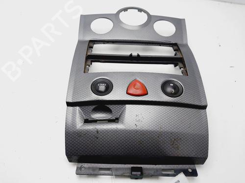 Used Warning switch RENAULT MEGANE II Saloon (LM0/1_) [2003-2025]  19132444