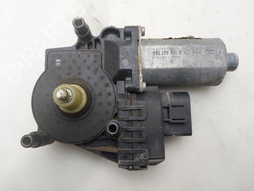 Used Right rear window motor Right rear window motor AUDI ALLROAD C5 (4BH) 2.5 TDI quattro (180 hp) 34180199 34180199