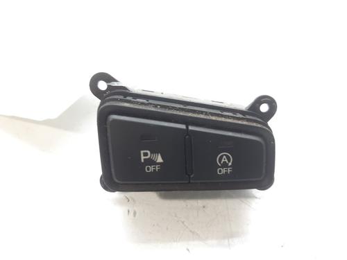 switch-hyundai-i20-ii-coupe-gb-12-93310c8000-2015-11141206 main image