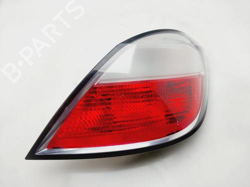 Used Right taillight Right taillight 32986392 32986392