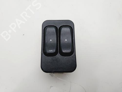 Venstre fortil elrude kontakt OPEL CORSA C (X01) 1.2 Twinport (F08, F68) (80 hp) 31706247