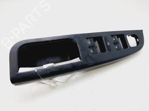 Venstre fortil elrude kontakt VW JETTA III (1K2) [2004-2013]  30772381