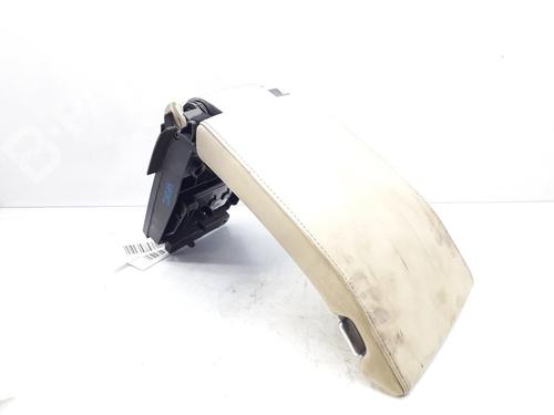 Used Armrest / Center console Armrest / Center console VOLVO S80 II (124) 2.5 T (200 hp) 11105477 11105477