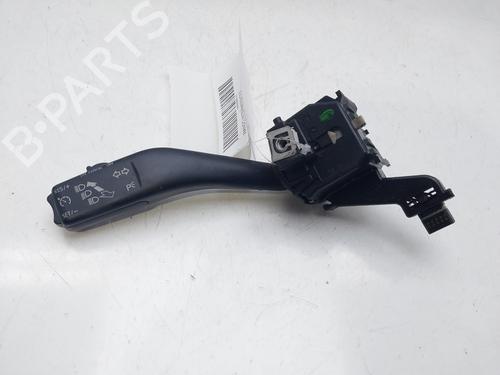 Used Steering column stalk SEAT LEON (1P1) 1.9 TDI (105 hp) 15123629