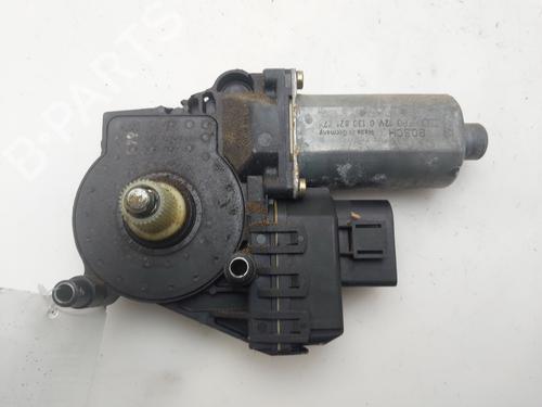 Vindusheismotor venstre foran Vindusheismotor venstre foran 37702969 37702969