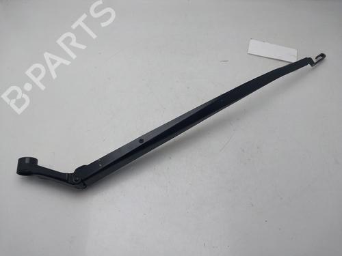 Used Front windshield wiper arm Front windshield wiper arm 37151268 37151268