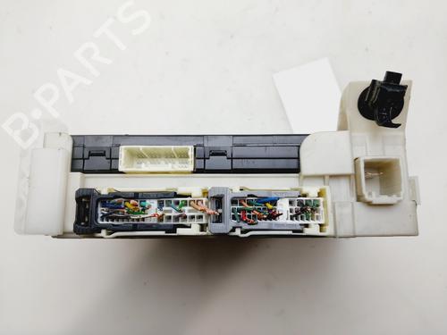 Fuse box TOYOTA YARIS (_P13_)  | BP30409812E1 