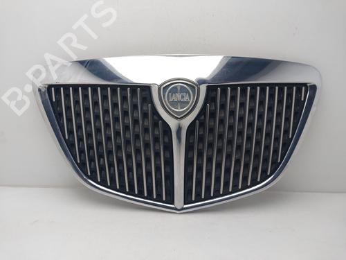 Grill Grill LANCIA YPSILON (843_) 1.3 D Multijet (843.AXE11, 843.AXE1A) (90 hp) 34279067 34279067