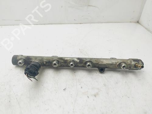 Used Injection rail RENAULT MEGANE II Estate (KM0/1_) 1.9 dCi (KMRG, KM1G, KM0G, KM2C) (120 hp) 23037746