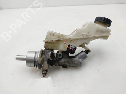 Used Brake master cylinder TOYOTA AVENSIS Estate (_T25_) 2.0 D-4D (ADT250_, ADT250R) (126 hp) 32408009