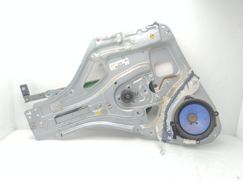 Used Front left window mechanism KIA SPORTAGE II (JE_, KM_) [2004-2011]  25468718