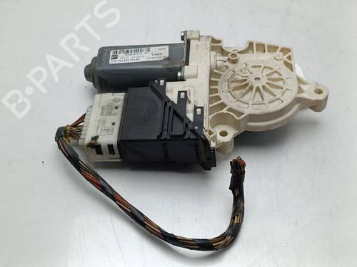 Used Right rear window motor Right rear window motor SEAT LEON (1P1) 1.9 TDI (105 hp) 39900999 39900999
