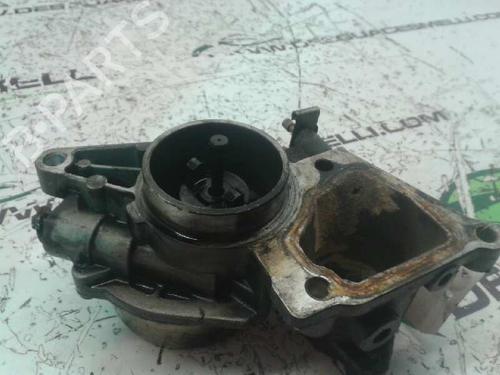 Used Vacuum pump FORD MONDEO III Turnier (BWY) 2.0 16V TDDi / TDCi (115 hp) 2914522