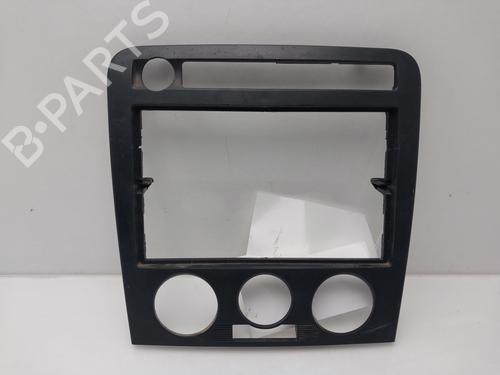 Used Middle console SEAT IBIZA III (6L1) [2002-2009]  33020286