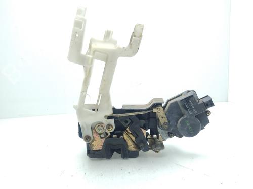 Rear left lock HYUNDAI SANTA FÉ I (SM) 2.4 16V | BP22542767C100 