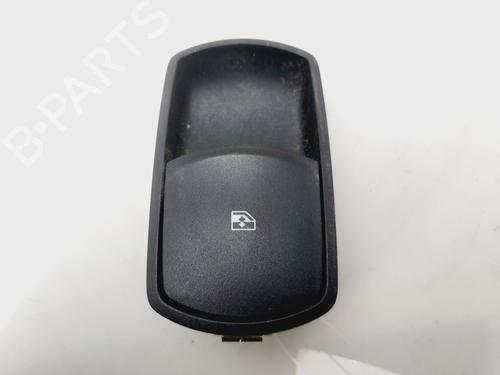 hyre-foran-elrute-bryter-opel-corsa-e-x15-2014-32697150 main image