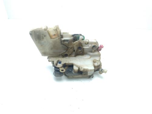 Used Rear left lock NISSAN PICK UP (D22) 2.5 TD 4WD (103 hp) 24627762