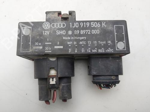 Used Electronic module Electronic module VW GOLF IV (1J1) 1.9 TDI (90 hp) 33926860 33926860