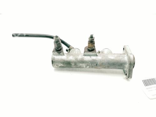 Used Brake master cylinder MERCEDES-BENZ E-CLASS (W210) E 320 (210.055) (220 hp) 33029046